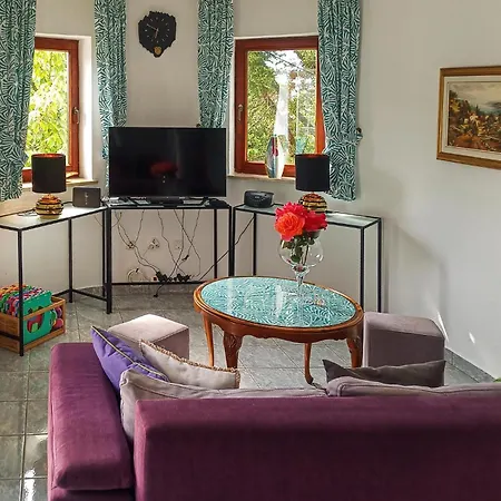 Stunning In Nyaraló