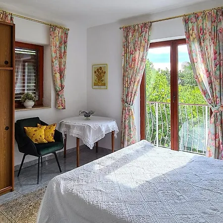 Stunning In Nyaraló